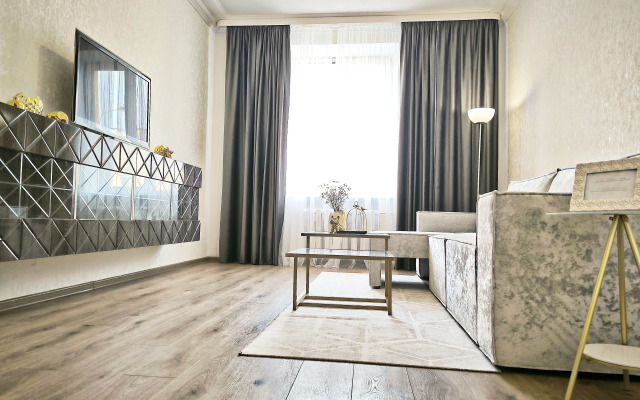 Prospekt Nezavisimosti 44, Supertsentr, Dvushka Apartments