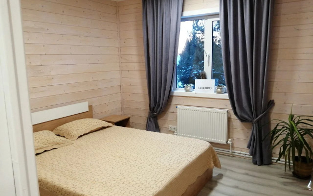 Chastnyij Dom s Verandoj i Saunoj Private House