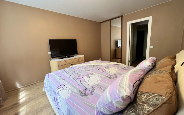 3-Kh Komnatnaya Klassa Lyuks Okolo Zh/d Vokzala Flat