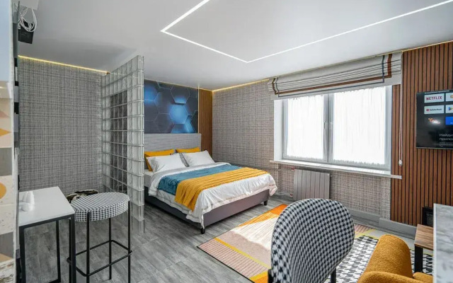 Квартира Чудесная студия рядом с Комаровским рынком