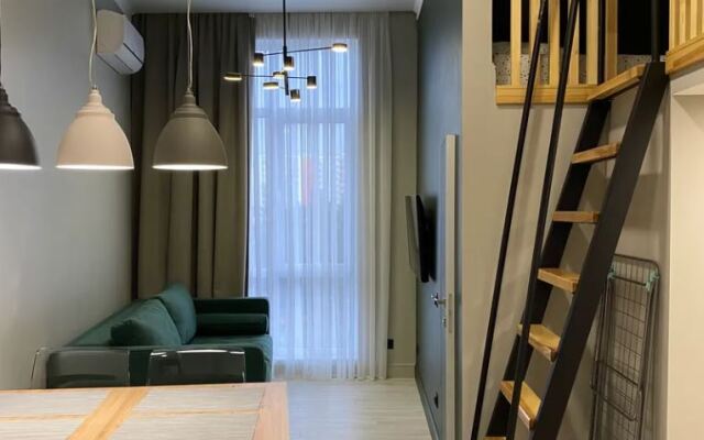 60/Designer Apartments with Mountain View
