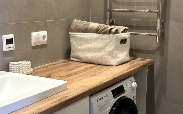 Dlya Semyi Ili Bolshoy Kompanii S Sovremennym Remontom Flat