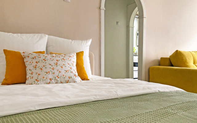 Апартаменты Двухкомнатные YarKo Цветы