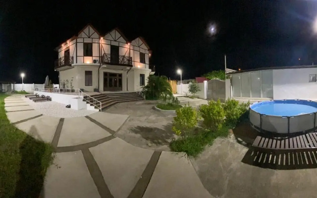 Mayak pod klyuch Villa