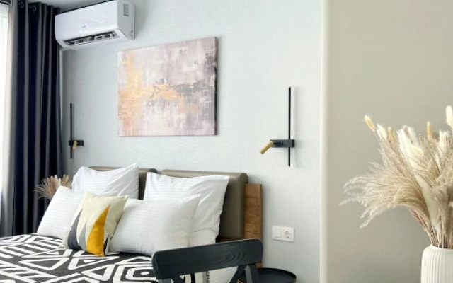 Stylish Apartments kravc Group v ZK "Parusa"