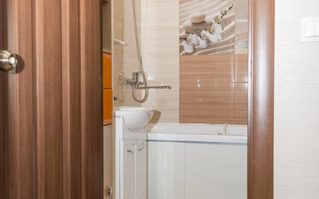 Квартира на улице Александра Протозанова 18к1