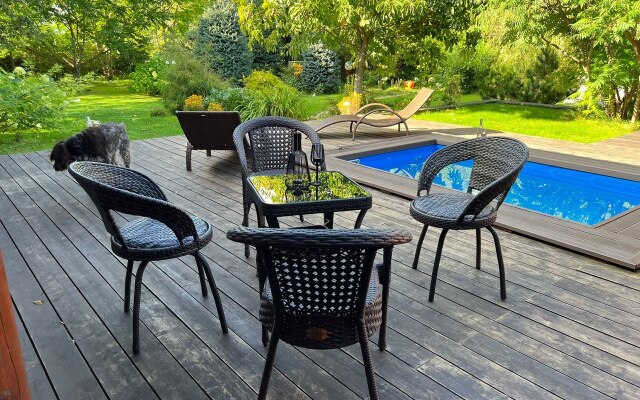 Вилла Ларсон