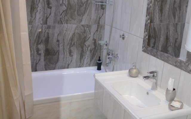 Bagira Na Prospekte 50 Let Oktyabrya 15/6 Apartments
