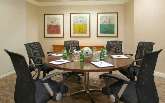 Eastwood Richmonde Hotel