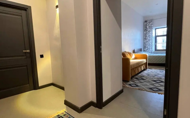 Квартира Уютная Двухкомнатная в Центре Города