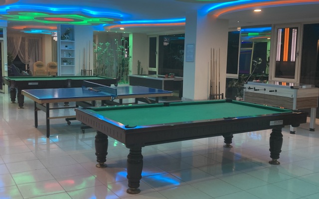 Yekta Plaza Apartments