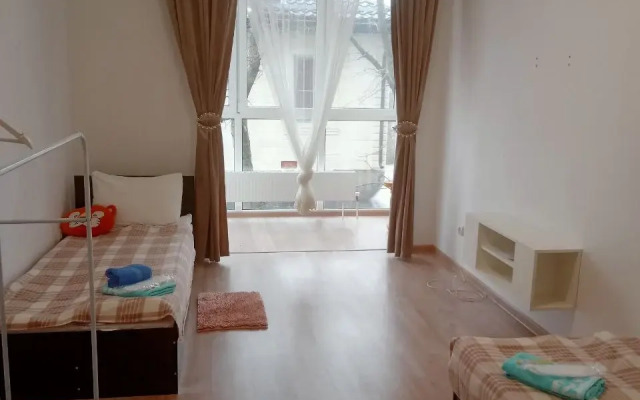 Yevrotreshka na Allee 1000 Sosen Flat