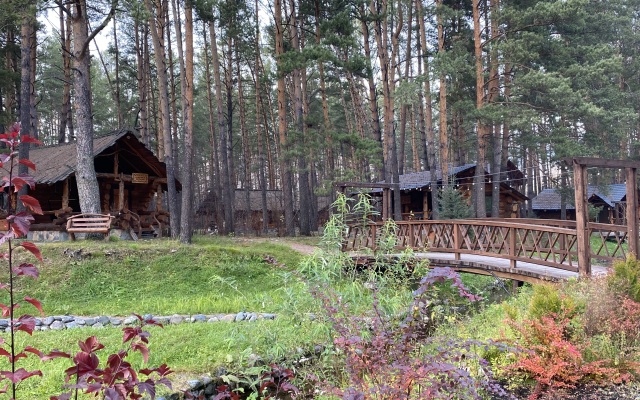 Derevnya Berendeevka Hotel