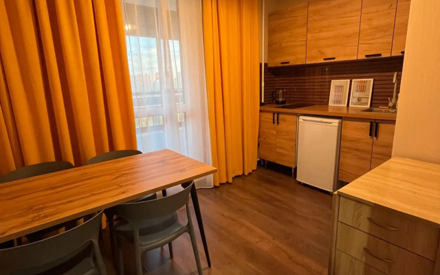 Solnechnaya Kvartira V Yuzhnoy Bittse Flat