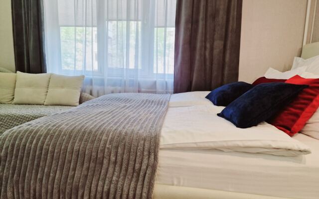 Апартаменты Двухкомнатные Центр, площадь Победы, Галицкого 19, Колибри#19