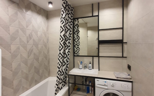S Gostinoy I 3 Spalnyami Apartments
