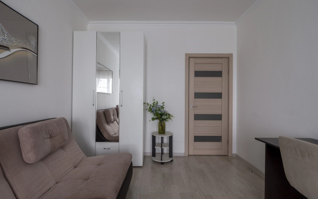 Mira Apartments