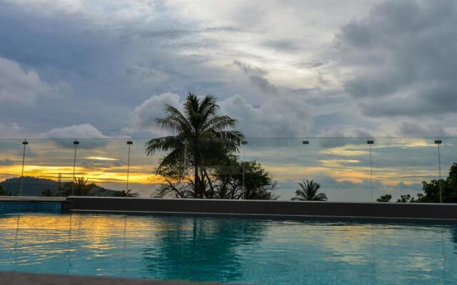 Clarion Hotel Patong Beach