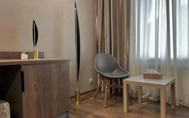 Gloria Deluxe Hotel