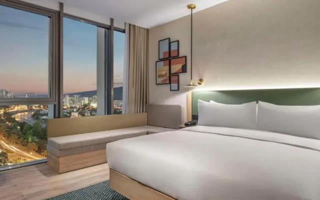 Hilton Garden Inn Tbilisi Riverview