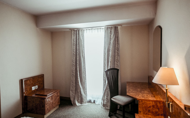 Shodlik Palace Hotel