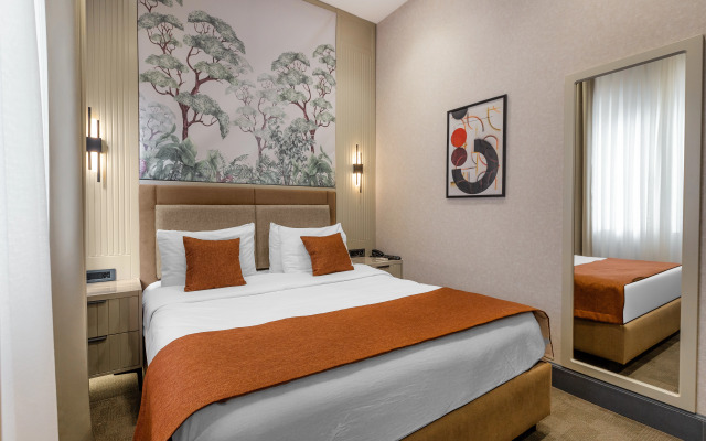 Nizami Central Park Hotel