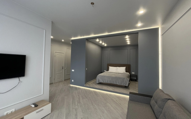 Unique Apart Golubika na PriTomskom ryadom s Kadetskim uchilishchem, LDK i Moskovskoi ploshchadyu na 16 etazhe Na Pritomskoj 31/1 Apartments