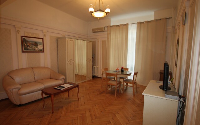 Apartamentyi TVST - Tverskaya Gnezdnikovskij