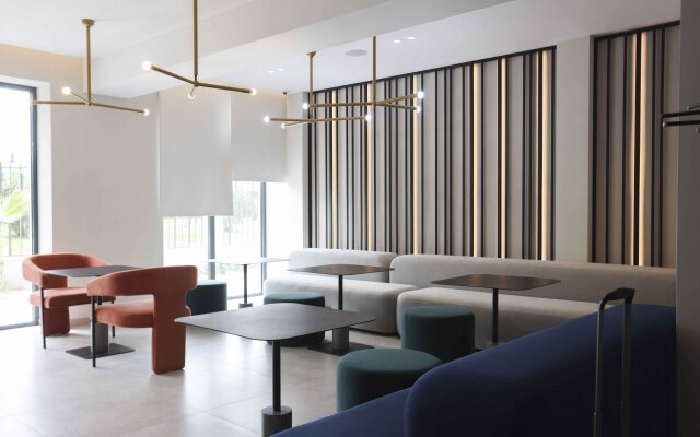 Cosmos Adler Hotel