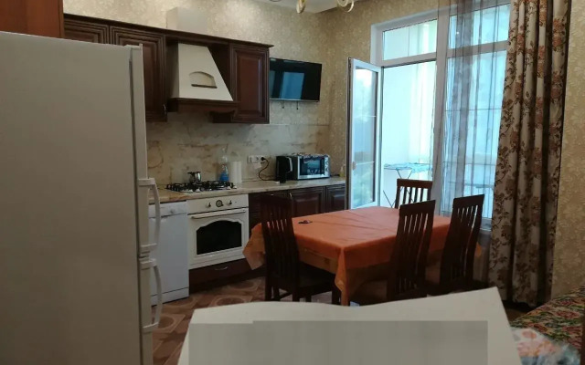 Квартира Однокомнатна в Райoне Дeльфинaрия