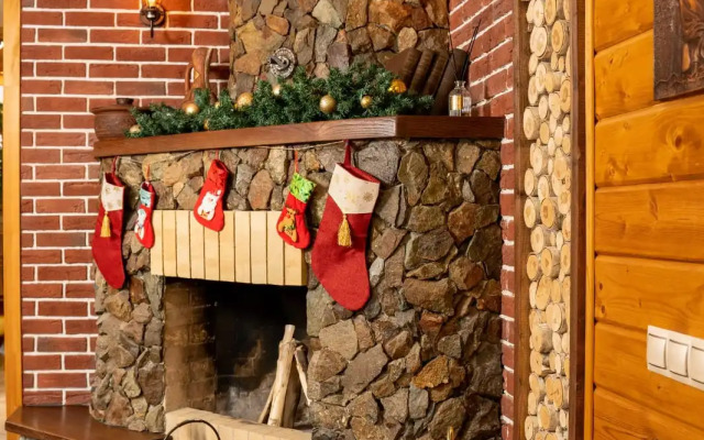 Частный Дом в Горах с Бассейном