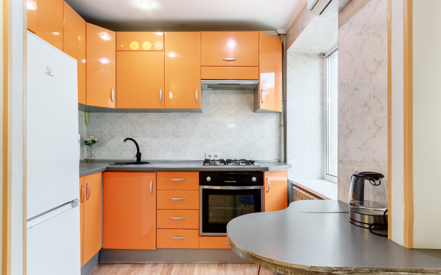 Апартаменты Евродвушка Братский 40