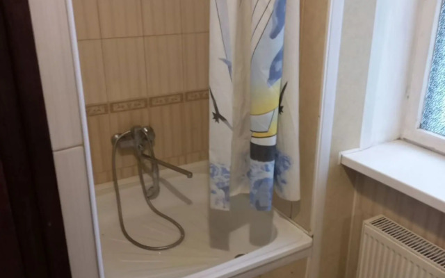 Квартира студия на улице 1-й Ударной Армии 75