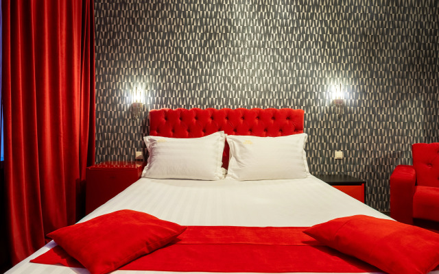 Sova Na Profsoyuznoy Hotel