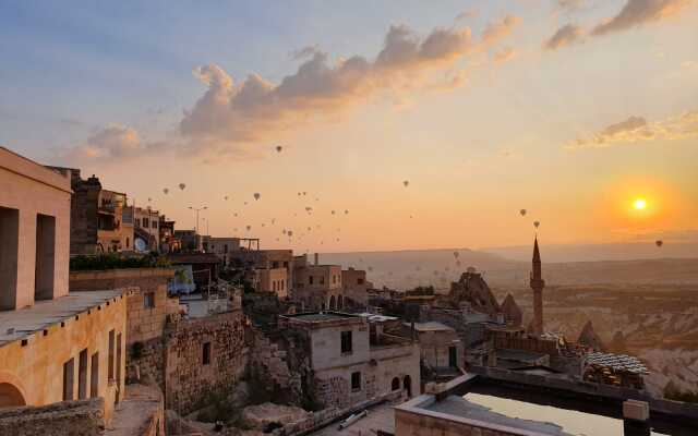 Отель Cronos Cappadocia Uchisar