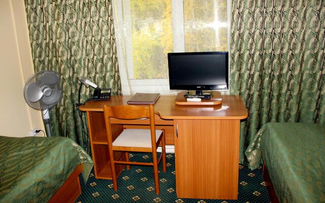 Kedr Hotel