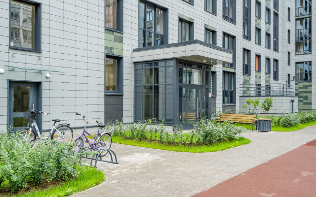 Apricot Tree Apartments on the Makarov Embankment