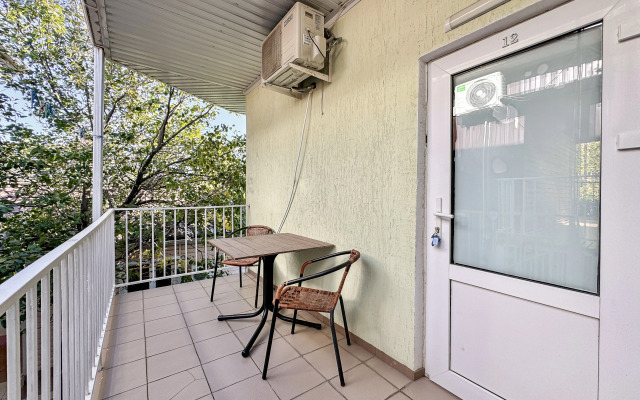 Famar Guest house