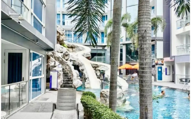 Апартаменты Centara Avenue Residence