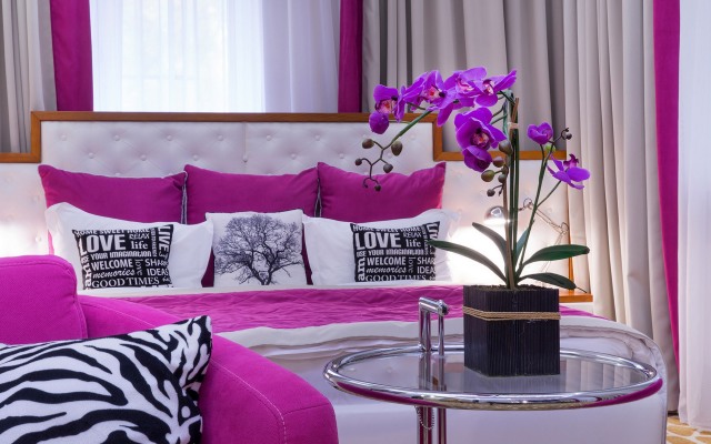 Mirax Sapphire Boutique Hotel