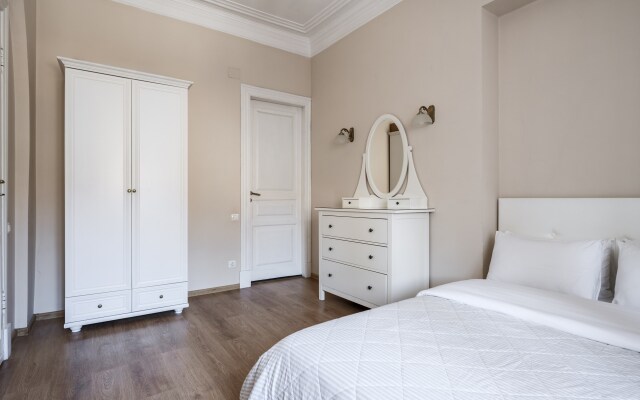 Апартаменты Welcome Home на Адмиралтейской набережной 6