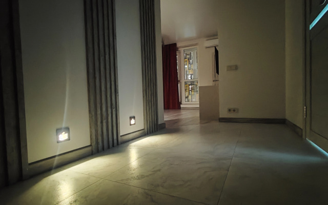 Premium Flat