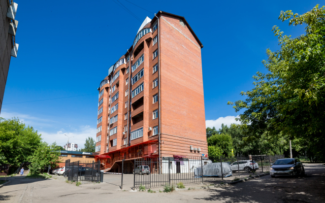 V Lisikhe Apartments