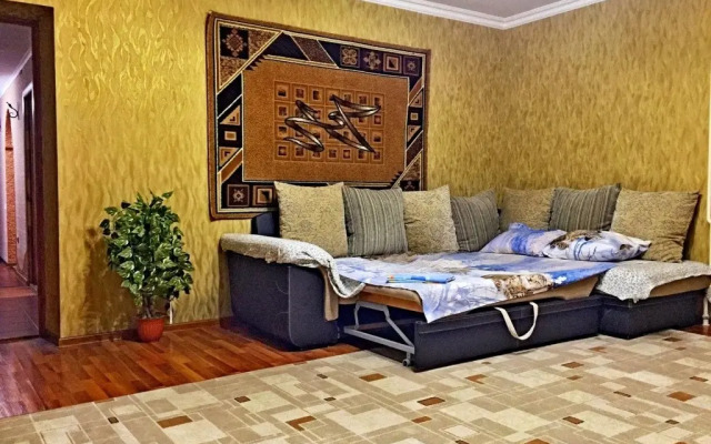 Частный дом 069 Маячная 38