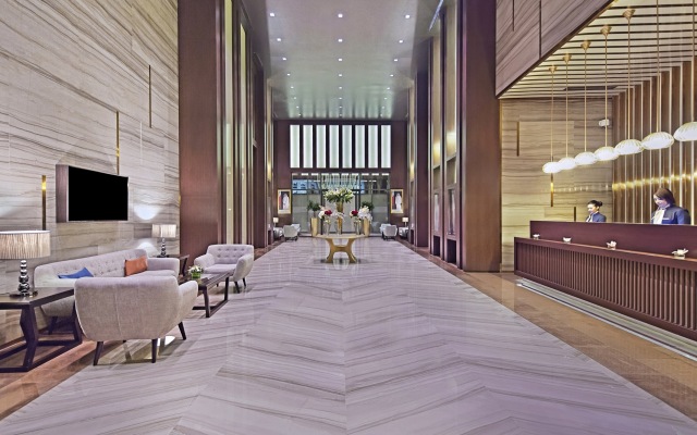 The Curve Hotel