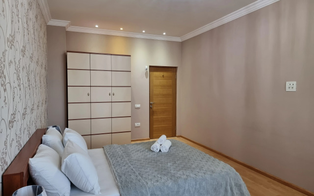 Isr Lux Apartments