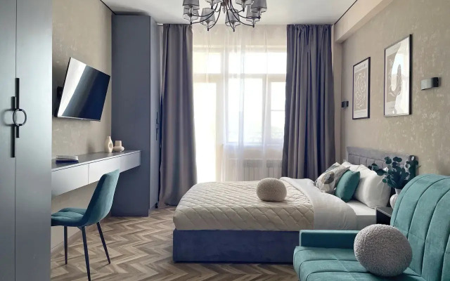 Udachnye Sutki Layf Flat