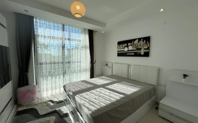 Апартаменты у моря 320 м с балконом