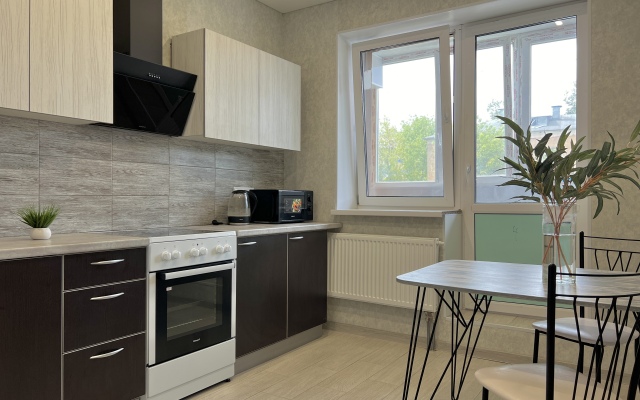 1-kom Pukhova 56-11 Kaluga tsentr KakDoma Flat