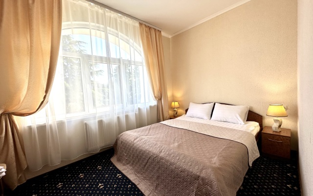 Imperial-2011 Hotel